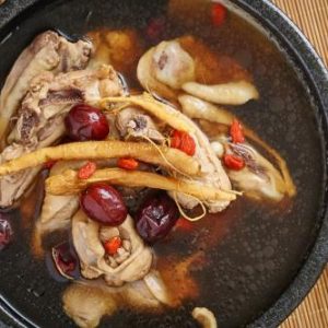 鸡肉炖燕窝汤