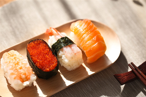 寿司上的生鱼子孕妇可以吃吗