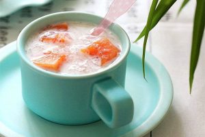 红枣木瓜牛奶炖燕窝的做法